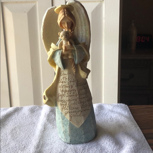 Karen Hahn Angel - Picture 2 of 6